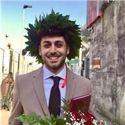 Neolaureato in Lingue e Civiltà Orientali curriculum cinese, all’Università La Sapienza di Roma